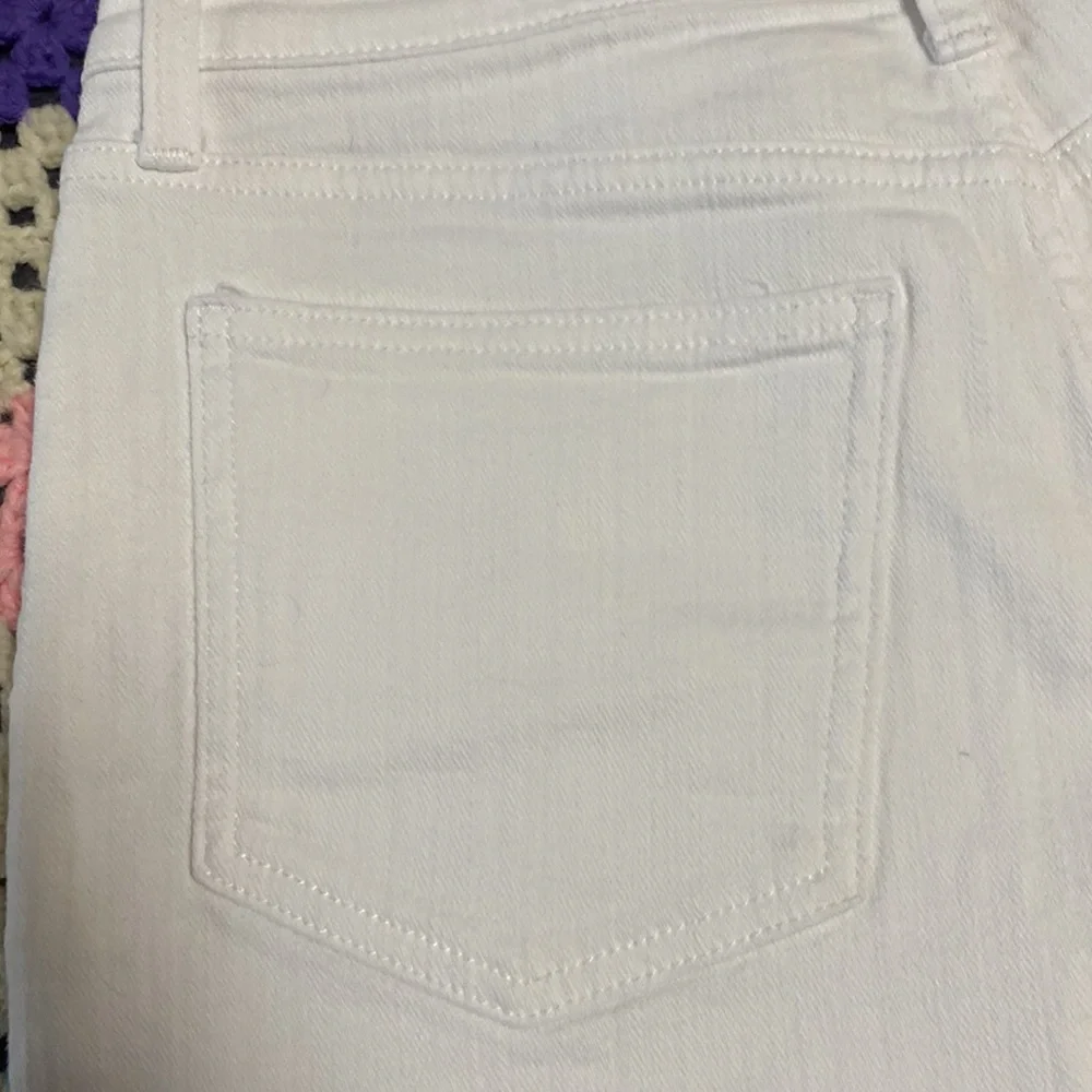 Pistola white denim frayed shorts - Picture 4 of 7